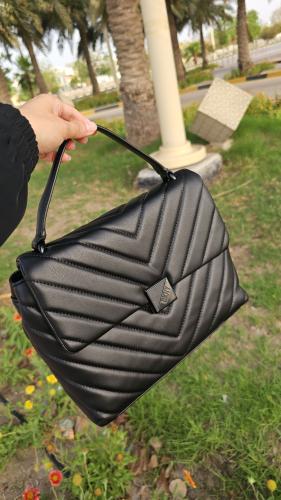 شنطة ماركة DKNY