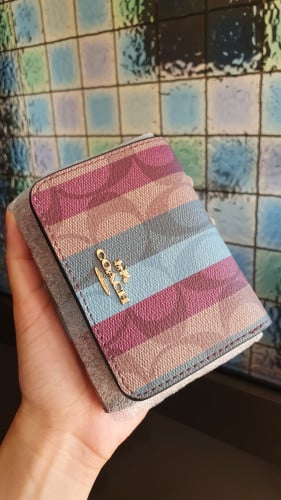 محفظة ماركة كوتش