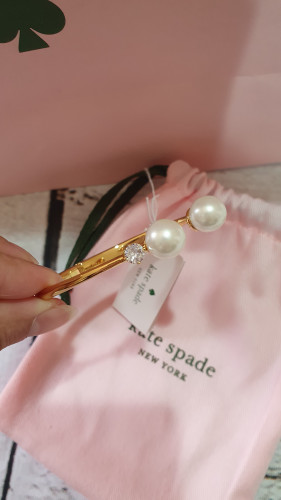 إسوارة ماركة كيت سبيد