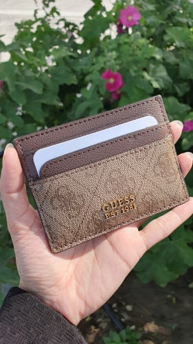 حامل بطاقات ماركة قيس