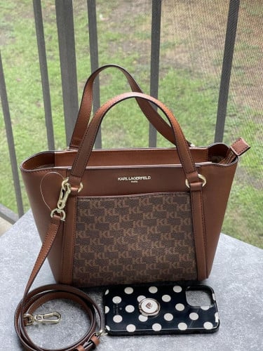 شنطة ماركة كارل ليقارفيلد