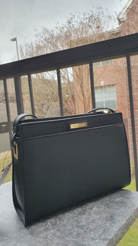 شنطة ماركة كالفن كلاين