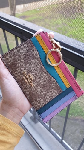 حامل بطاقات وهوية من كوتش