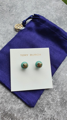 حلق لولو ماركة توري بورتش