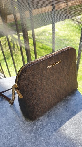 كروس ماركة مايكل كورس