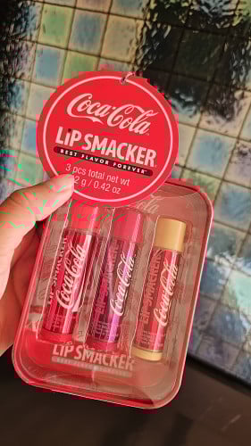 مجموعة مرطب شفايف