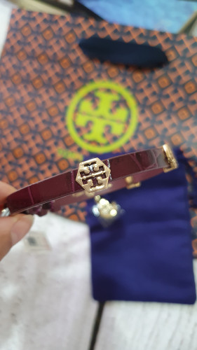 إسوارة ماركة توري بورتش