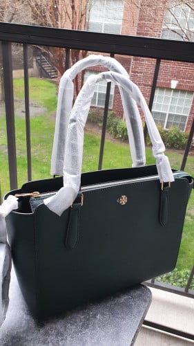 شنطة ماركة توري بورتش