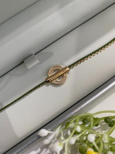 إسوارة ماركة شيروتي