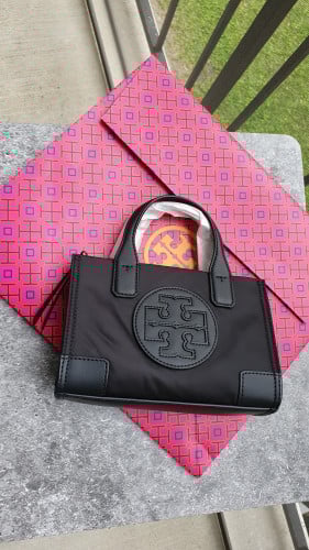 شنطة ماركة توري بورتش