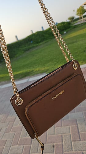 شنطة ماركة كالفن كلاين