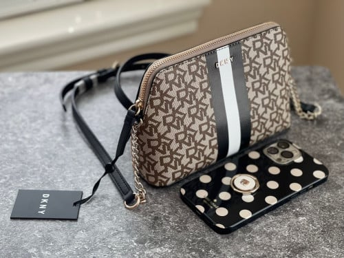 شنطة ماركة DKNY