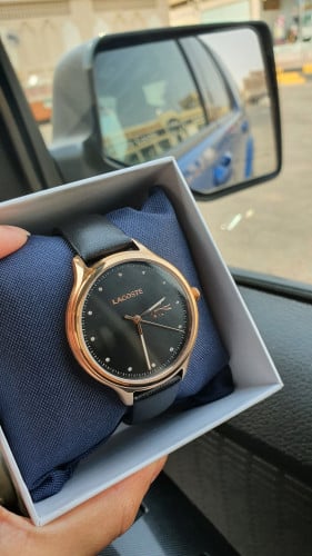 ساعة ماركة لاكوست