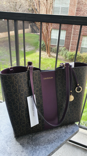 شنطة كبيرة ماركة كالفن كلاين