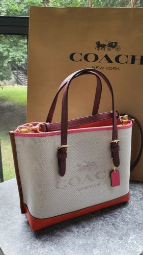 شنطة ماركة كوتش