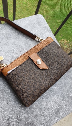 كروس ماركة مايكل كورس