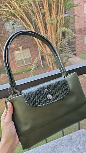 شنطة كتف ماركة LONGCHAMP