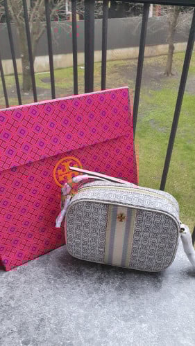 كروس ماركة توري بورتش