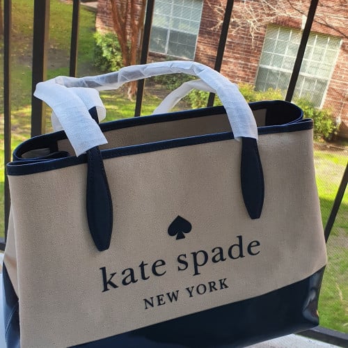 شنطة كبيرة ماركة كيت سبيد