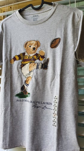 تيشيرت بولو