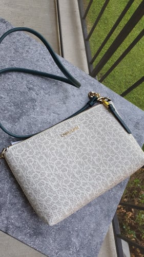 كروس ماركة كالفن كلاين