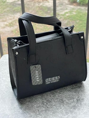 شنطة ماركة قيس