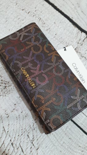 محفظة ماركة كالفن كلاين كبيرة