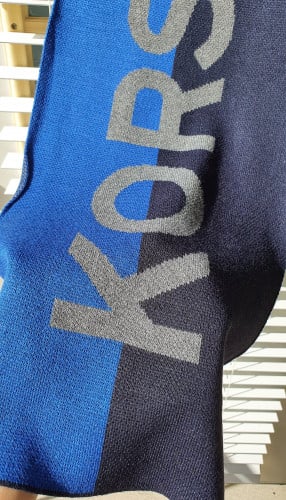 شال رجالي ماركة مايكل كورس