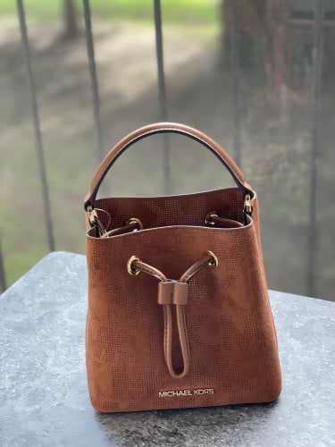 شنطة ميني ماركة مايكل كورس