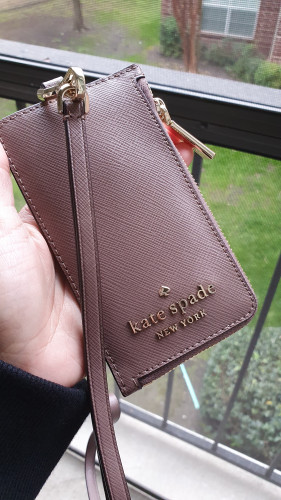 حامل هوية كيت سبيد