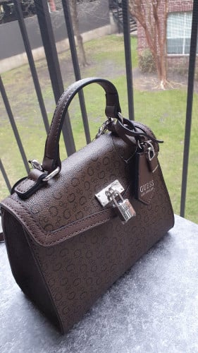 شنطة ماركة قيس