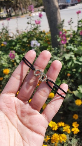 إسوارة ماركة فالنتينو