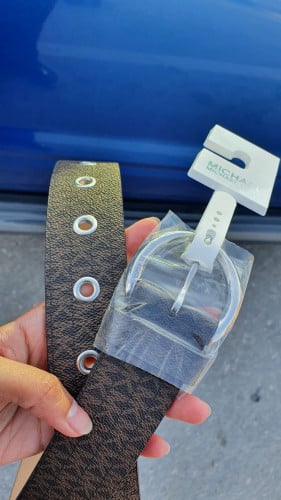 حزام مايكل كورس