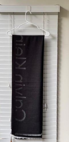 شال شتوي ماركة كالفن كلاين