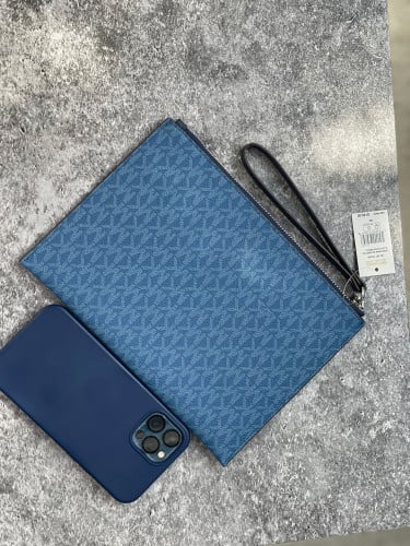 باوتش ماركة مايكل كورس