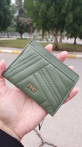 حامل بطاقات ماركة DKNY