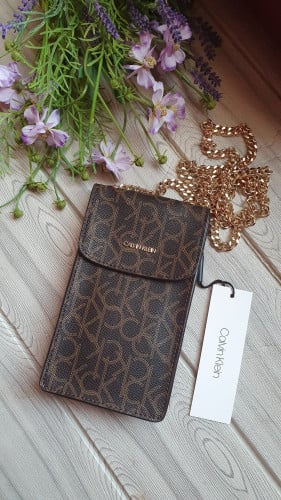 شنطة جوال ماركة كالفن كلاين