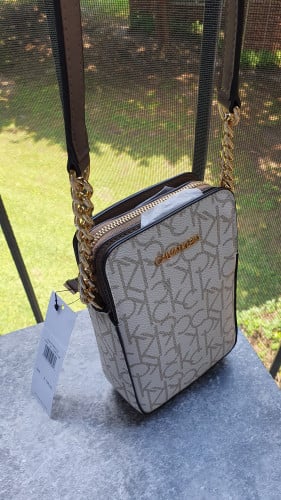 شنطة جوال ماركة كالفن كلاين