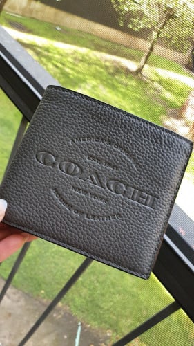 محفظة ماركة كوتش