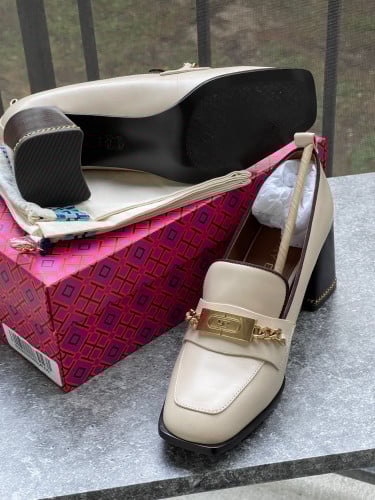 كعب ماركة توري بورتش