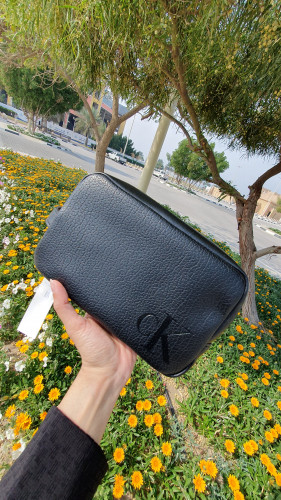 شنطة يد رجالية ماركة كالفن كلاين