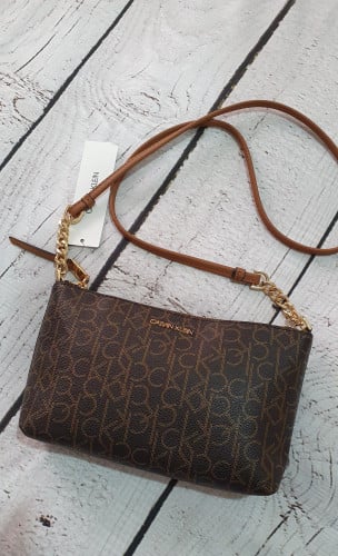 شنطة ماركة كالفن كلاين