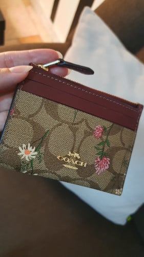 محفظة وحامل بطاقات ماركة كوتش