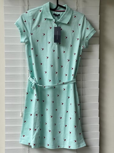 فستان ماركة تومي هيلفيقر