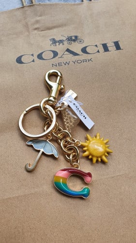 ميدالية ماركة كوتش