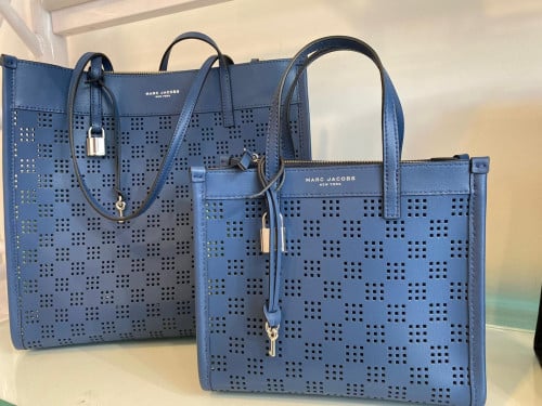 شنطة ماركة مارك جيكوبس