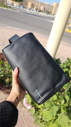 شنطة يد رجالية ماركة كالفن كلاين
