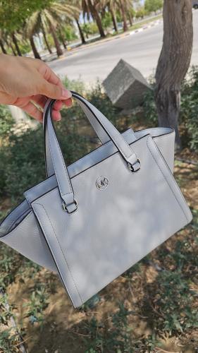 شنطة ماركة مايكل كورس