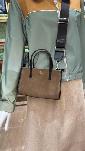 شنطة ماركة توري بورتش