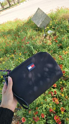 باوتش ماركة تومي هيلفيقر